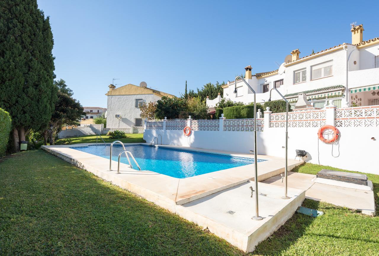Malagasuite Bungalow Pool Беналмадена Екстериор снимка