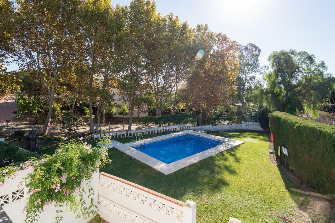 Malagasuite Bungalow Pool Беналмадена Екстериор снимка